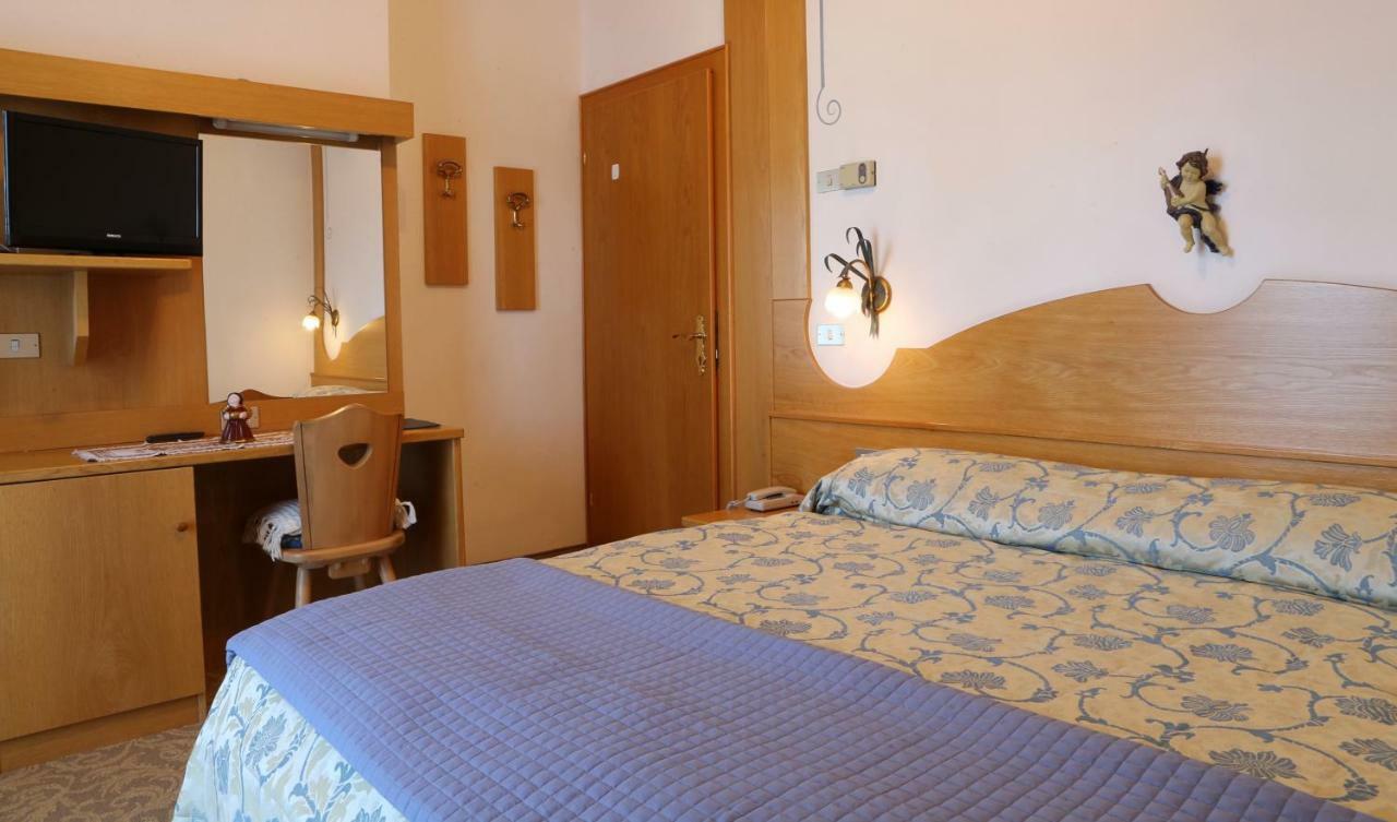 Hotel Belvedere Srl Fai della Paganella Ngoại thất bức ảnh