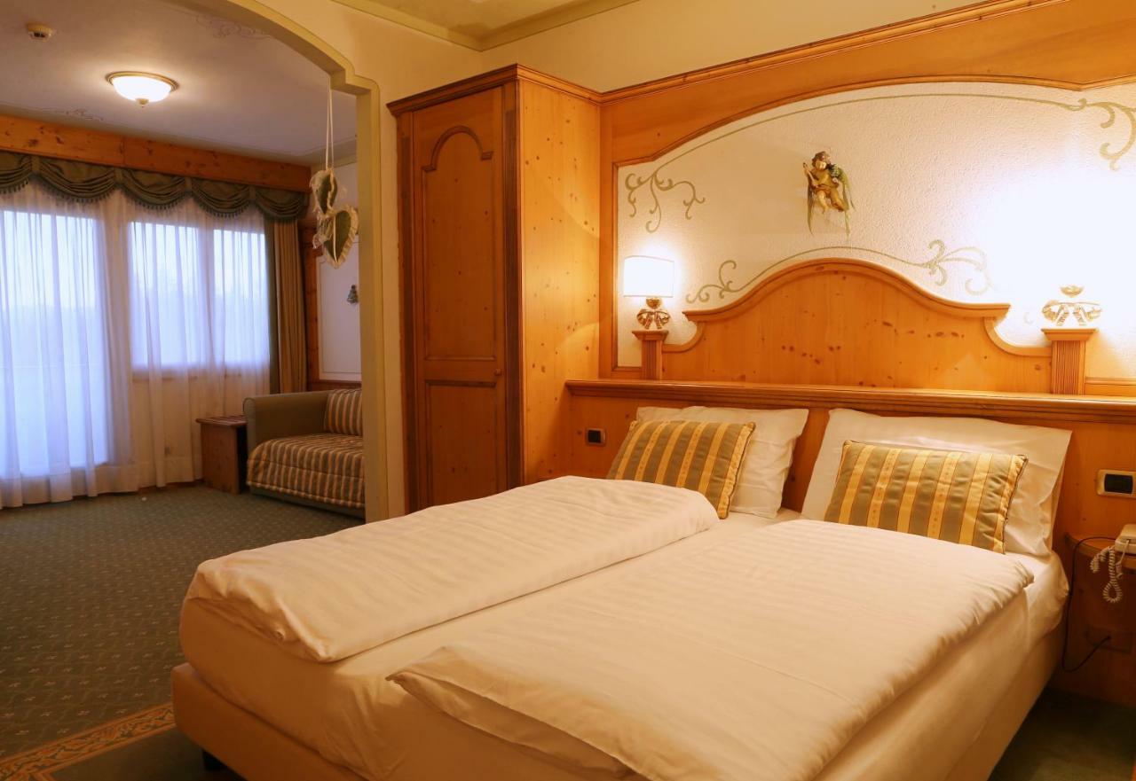 Hotel Belvedere Srl Fai della Paganella Ngoại thất bức ảnh